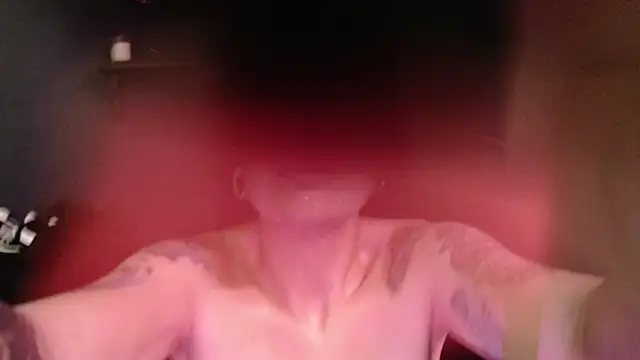 rousstattoo 现场XXX聊天