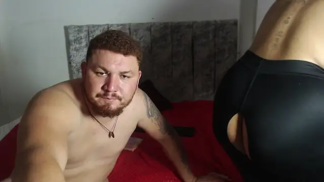 VelaAndEdwar's Live XXX Chat