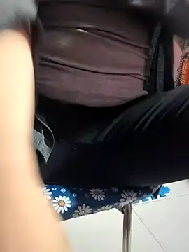 opna8n Live XXX chat