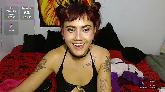 Chatroom XXX en direct de Divinejewel444