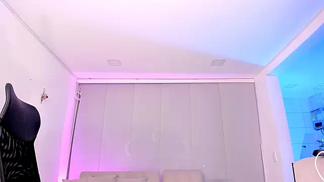 yeniffer_valens' Live XXX Chat