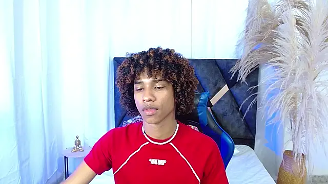 angelll18_ Chat XXX in diretta