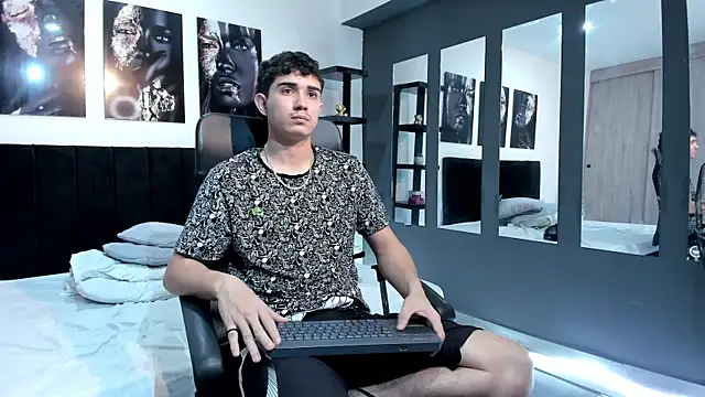 Alejo_Grey – Live XXX-chat