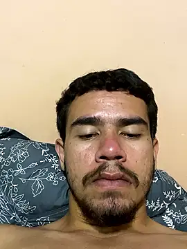 reipromiscuo01's Live XXX Chat