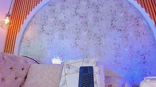 AilishBenson – Live XXX-chat