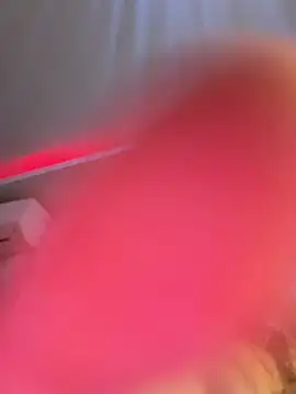 IsPlayfulMia Chat XXX live