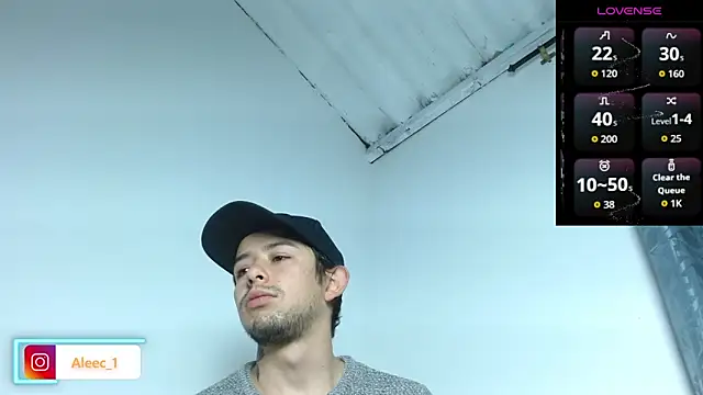 Aleecandrews' Live XXX Chat