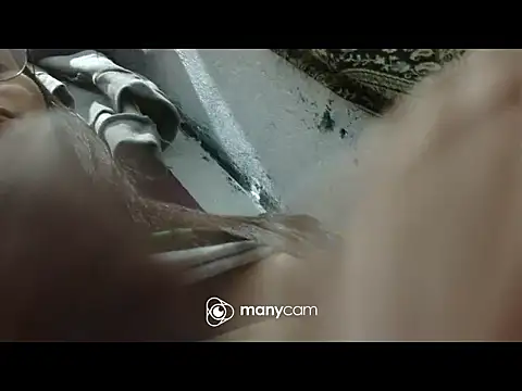 Chatroom XXX en direct de juicycum069