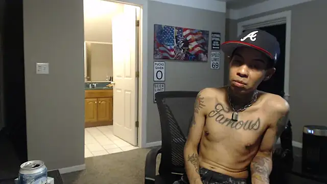 Michigan9000's Live XXX Chat