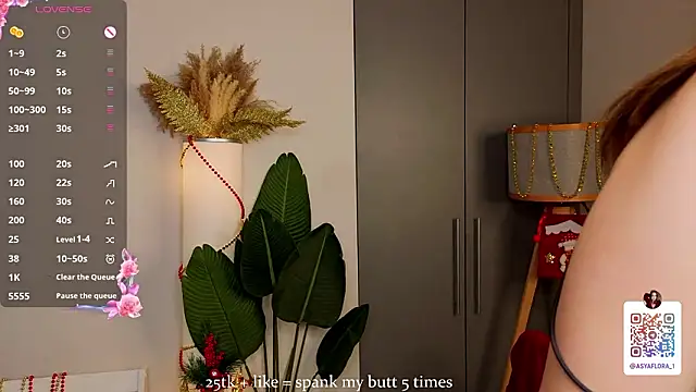 دردشة ShannaRois الجنسية المباشرة