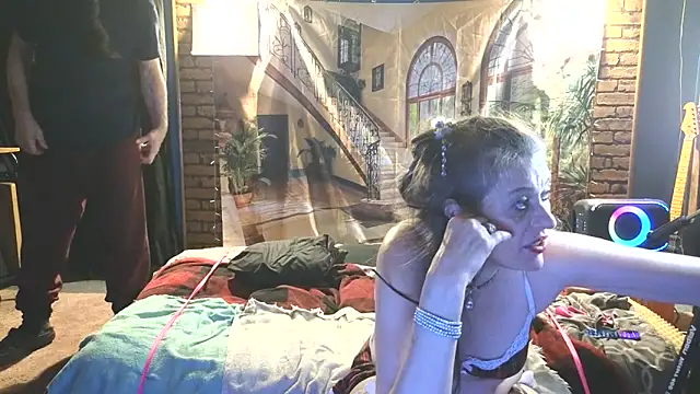 PropertyAndBiker's Live XXX Chat