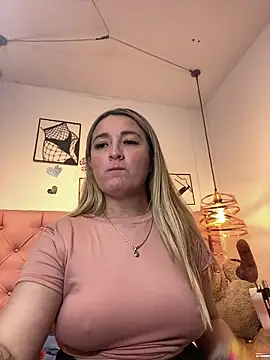 Show de antonella87 na webcam