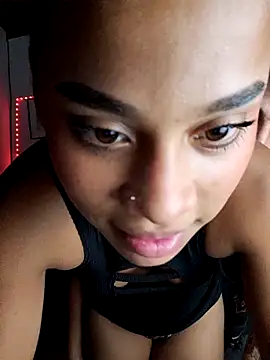 royalgirls_x's Live XXX Chat