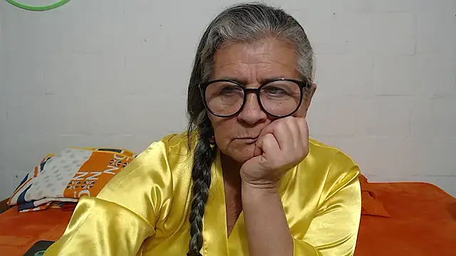 candy_mature_'s Live XXX Chat