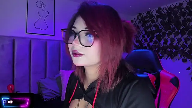 Chat +18 de Kitty_Gang ao vivo