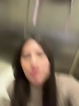 Chat +18 de Isabella21_ ao vivo