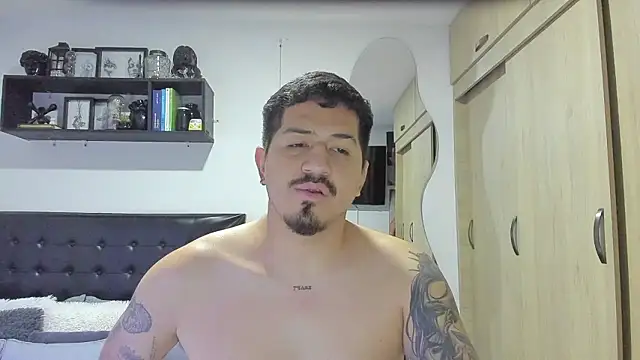 Aaaronwill1568 Webcam Show