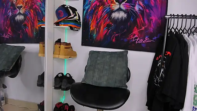 Pantera_black_21のウェブカメラショー