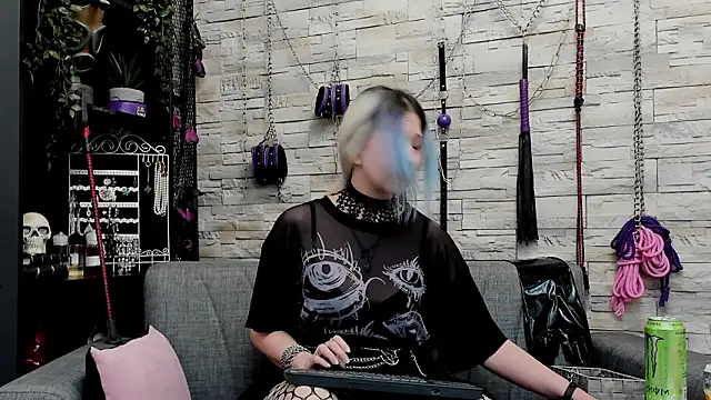 CruelMistress Webcam show