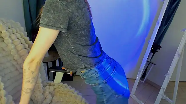 Catherine_e's Live XXX Chat