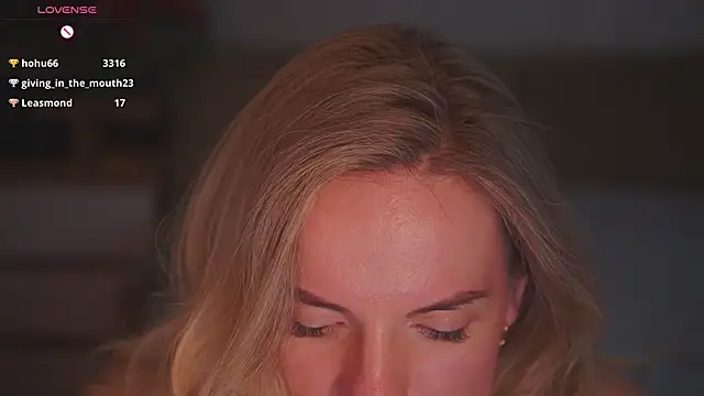 Vanille_Mystery's Live XXX Chat