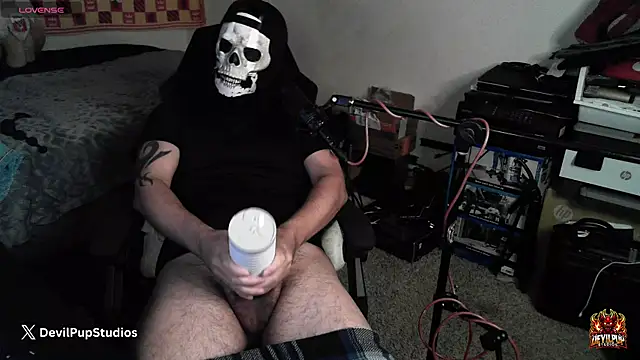 DevilPup75_'s Live XXX Chat