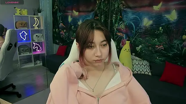 ClaraParks' Live XXX Chat