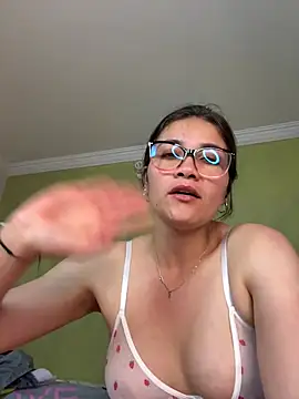 Chat +18 de aurora_divine ao vivo