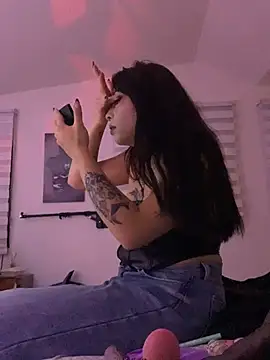 Valu_euphoria's Live XXX Chat