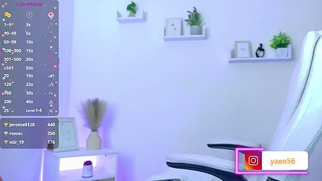 Liah__19's Live XXX Chat