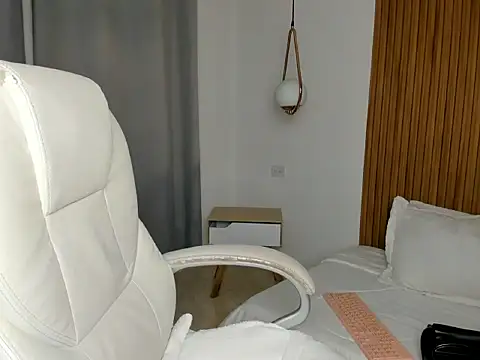 Онлайн чат XXX Alaska_deluxe