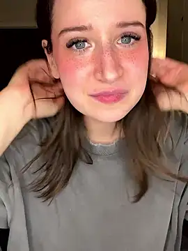 nerdynina's Live XXX Chat