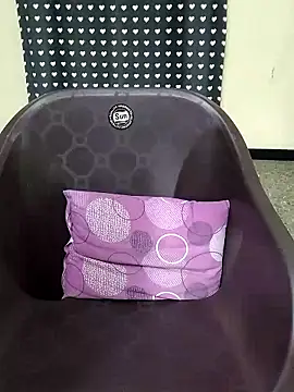 Yoursriya25 live XXX chat