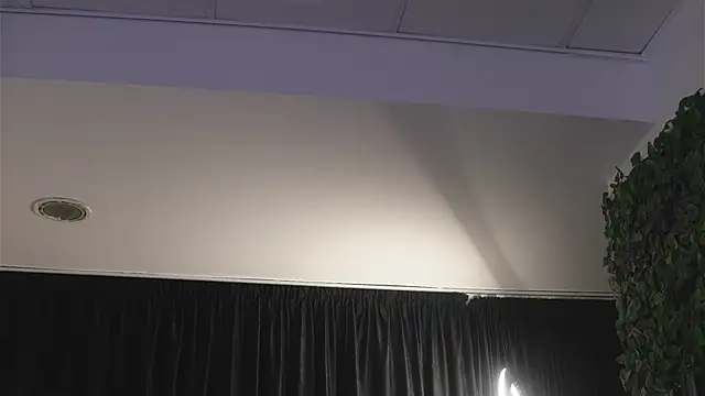 ChicaOra's Live XXX Chat