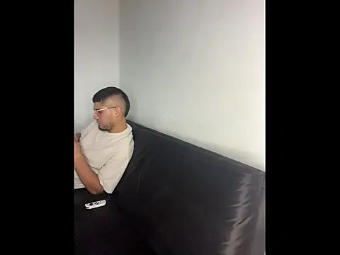 mirallesandbig Pertunjukan Webcam