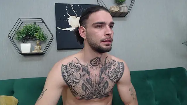 KaneHunter's Live XXX Chat