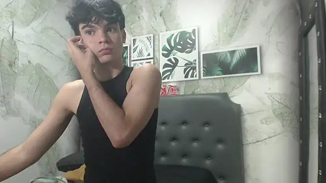 Czat XXX na żywo – ZackBlitz444