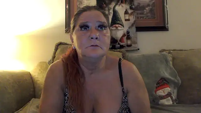 LexxiLeeds live XXX chat