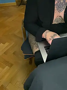 blondy40n Live XXX chat