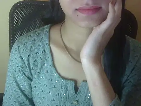 Shezi_N – Naživo XXX chat