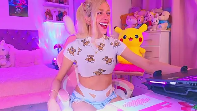 MadamBarbiee Chat XXX in diretta