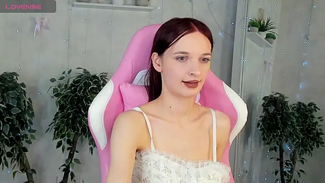 Chatroom XXX en direct de Alicia_Adammss