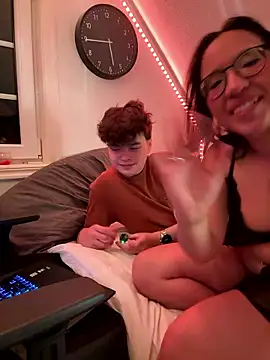 AsianFire's Live XXX Chat