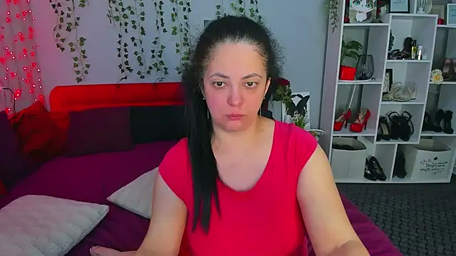 DarlingMilf's Live XXX Chat