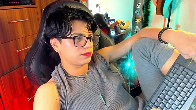 marckalexis' Live XXX Chat