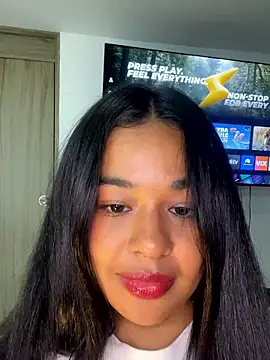 Aitana98_ 即時 XXX 聊天