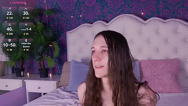 SilverMuse's Live XXX Chat