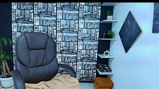 Chat XXX en directo de DanielaMonroe