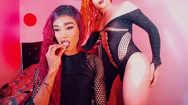 Kendall_hornyy Show Webcam