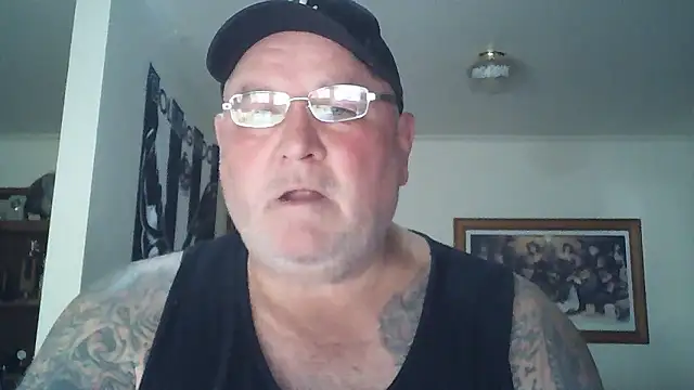 KINKYBLUEYES69 Show Webcam